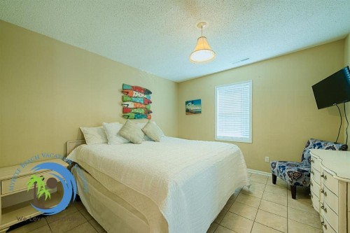 Cherry Grove Beach Bungalow #3 - image 4