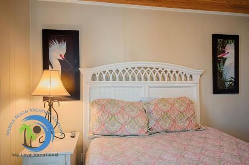 Cherry Grove Beach Bungalow #1 - image 17