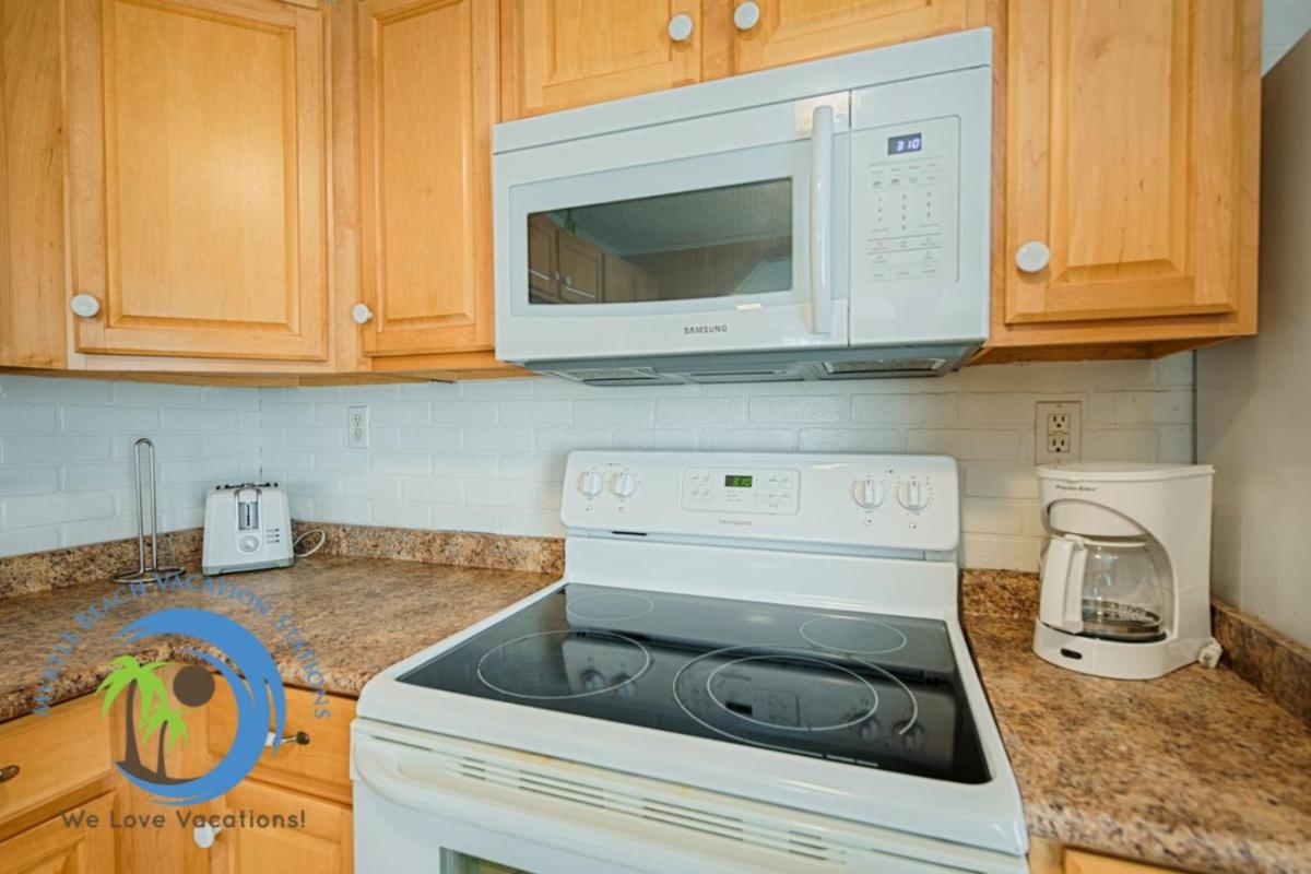 Cherry Grove Beach Bungalow #1 - image 5