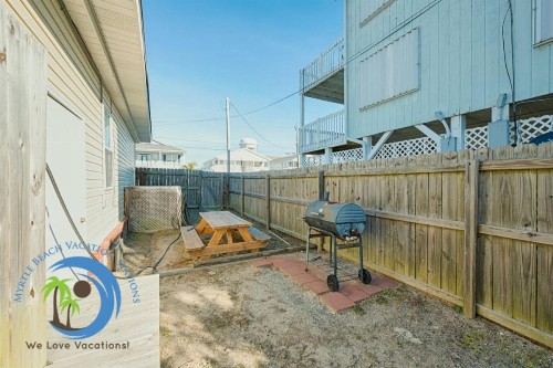 Cherry Grove Beach Bungalow #1 - image 6