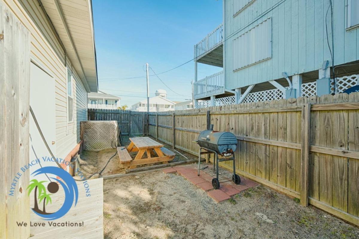 Cherry Grove Beach Bungalow #1 - image 6