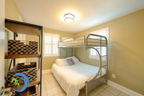 Windy Hill Villa 3 - Beach Charm - image 10