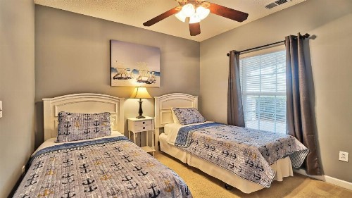 711 Ironwood Home - image 18