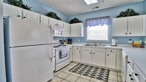 711 Ironwood Home - image 6