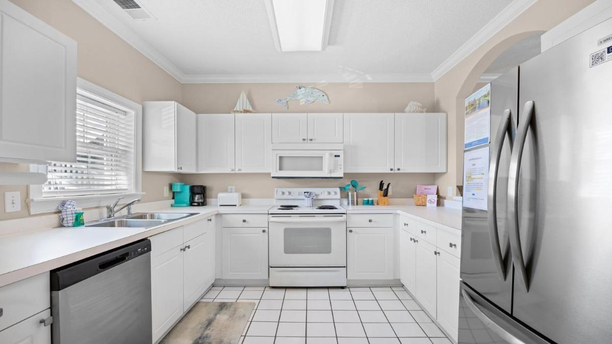 422 Cypress Bend Condo - image 3