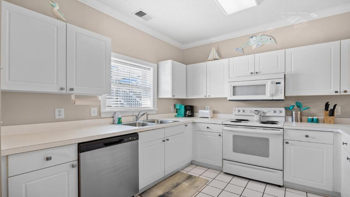 422 Cypress Bend Condo - image 4