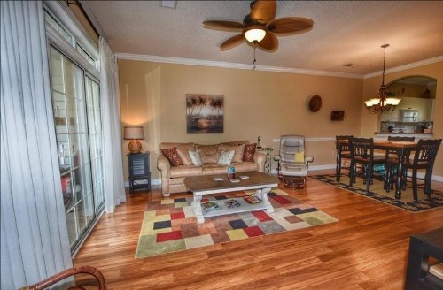 522 Wedgewood condo - image 3