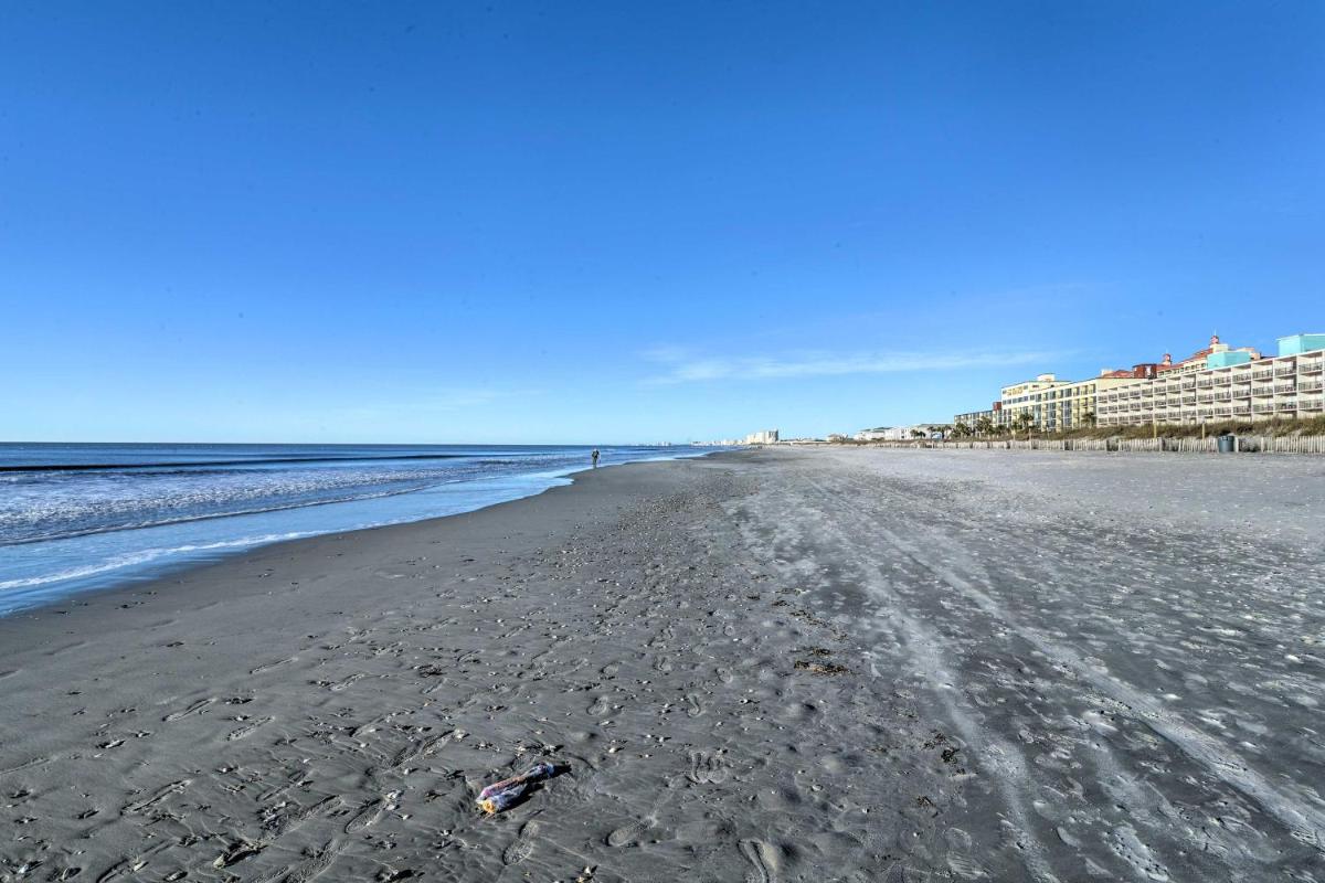 Oceanfront Condo with Deck and Beach Access! - image 4