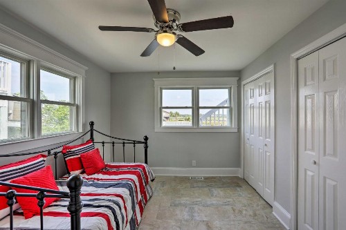 Waterfront North Myrtle Beach Home Walk to Beach! - image 6