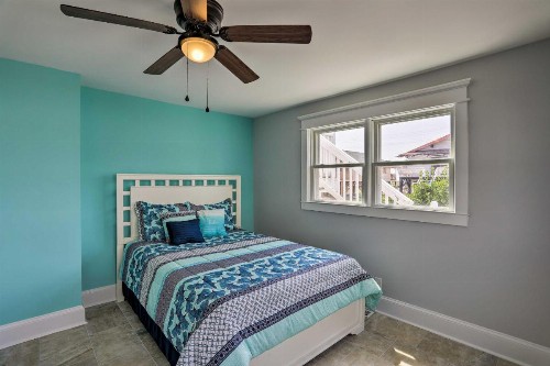Waterfront North Myrtle Beach Home Walk to Beach! - image 8