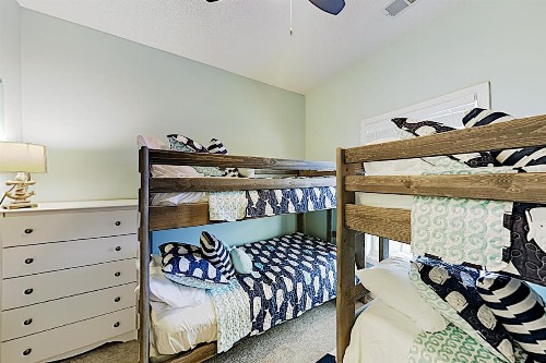 Beautiful Barefoot Golf Condo with Pool & Tennis condo - image 11