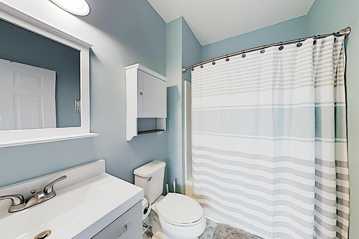 Beautiful Barefoot Golf Condo with Pool & Tennis condo - image 6