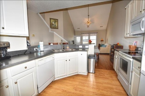 2215 The Havens townhouse - image 10