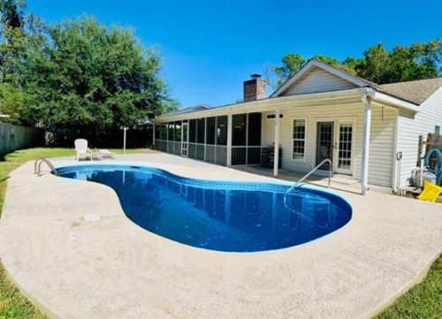 Cherry Grove Escape - image 10