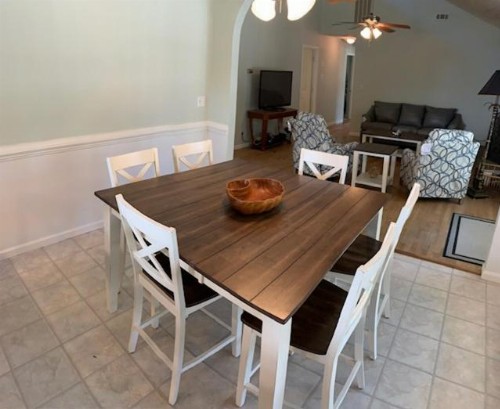 Cherry Grove Escape - image 4