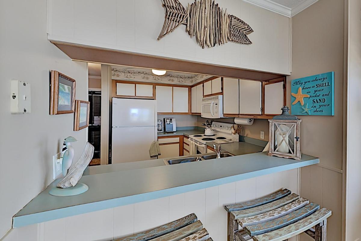 End-Unit Ocean Pier Condo with Ocean Views & Pool condo - image 5