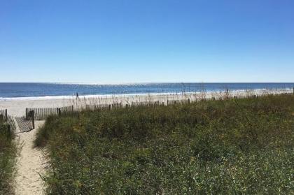933BAYWA condo - image 6