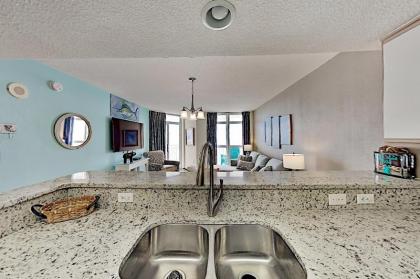 933BAYWA condo - image 8