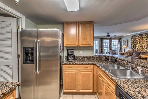 North Myrtle Beach Condo with Views Walk to Beach! - image 1