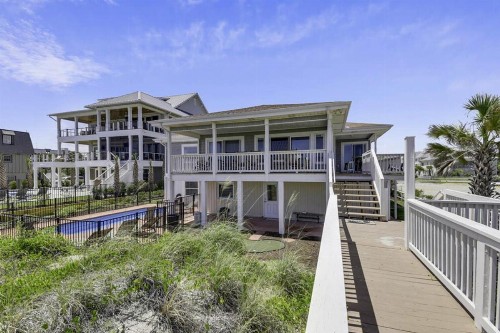 North Shore - image 11