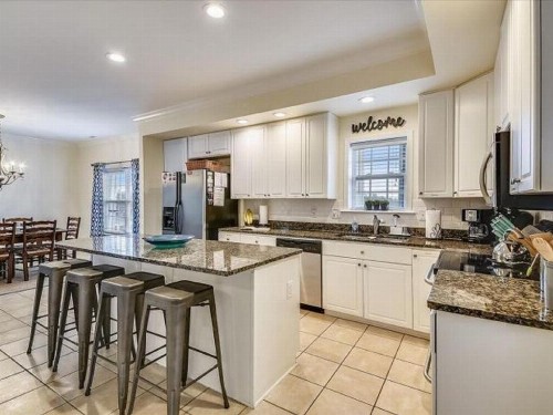 Ocean View Luxury Rental - Sleeps 16 - image 9