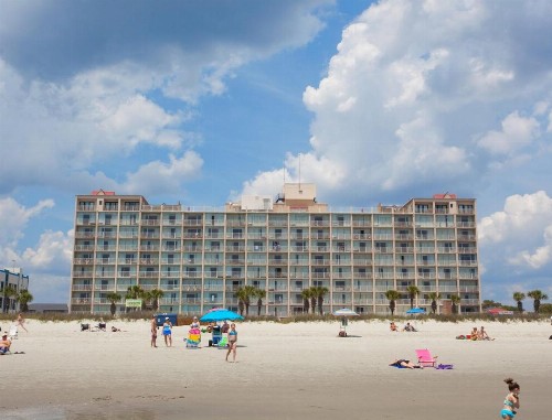 Year-round Oceanfront Suite at Sunny Myrtle Beach - One Bedroom #1 - image 3