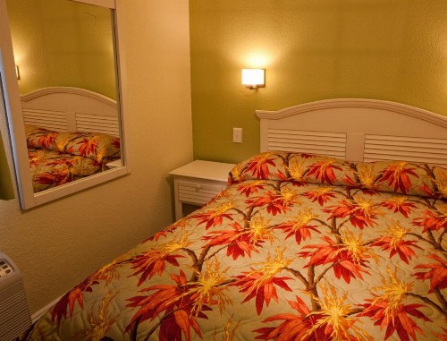 Year-round Oceanfront Suite at Sunny Myrtle Beach - One Bedroom #1 - image 5