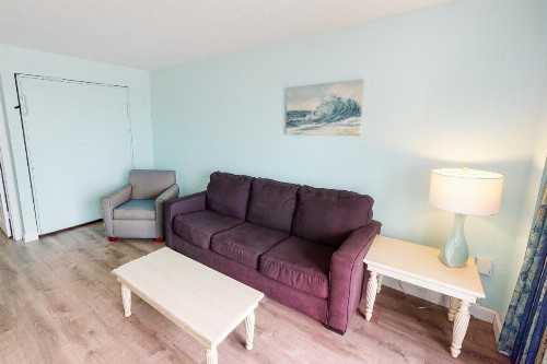 Bay Watch 834 - image 6