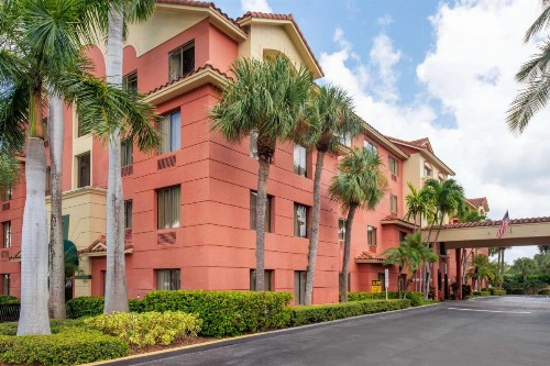 Best Western Plus Palm Beach Gardens Hotel & Suites and Conference Ct - image 15