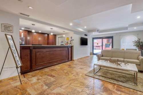 Best Western Plus Palm Beach Gardens Hotel & Suites and Conference Ct - image 32