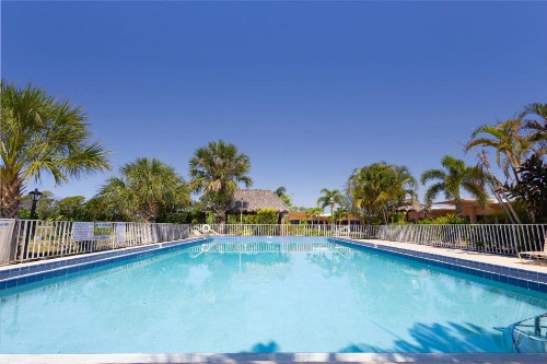 Warm Mineral Springs Motel - image 21