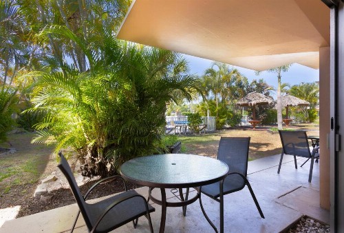 Warm Mineral Springs Motel - image 27