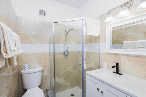 Warm Mineral Springs Motel - image 38