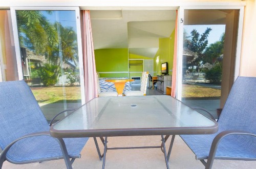 Warm Mineral Springs Motel - image 6