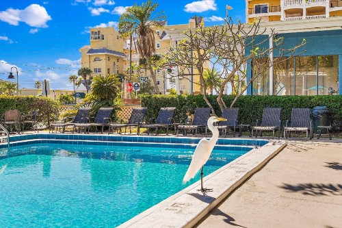 Malibu Resort Motel - image 35