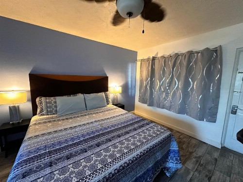 Malibu Resort Motel - image 39