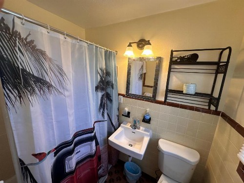 Malibu Resort Motel - image 43