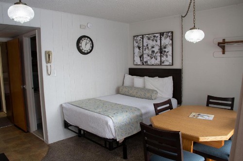 Florentine Family Motel - image 11