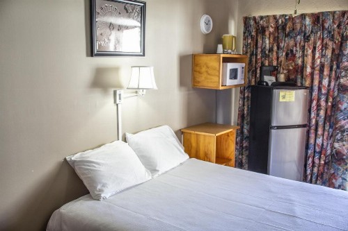 Florentine Family Motel - image 24