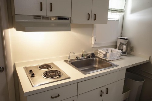 Florentine Family Motel - image 32