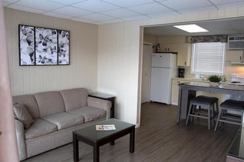 Florentine Family Motel - image 35
