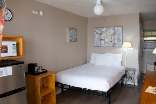 Florentine Family Motel - image 49