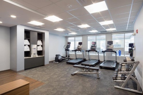 Fairfield Inn & Suites by Marriott Northfield - image 12