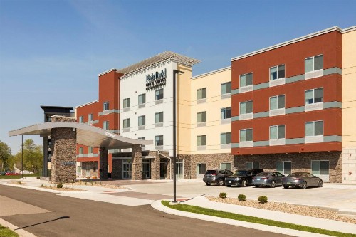 Fairfield Inn & Suites by Marriott Northfield - image 14