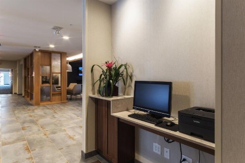 Fairfield Inn & Suites by Marriott Northfield - image 15