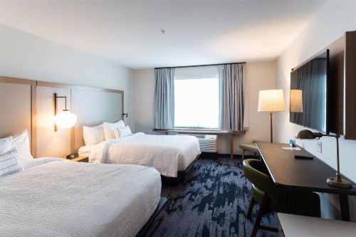 Fairfield Inn & Suites by Marriott Northfield - image 8