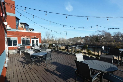 Fairfield Inn & Suites by Marriott Northfield - image 9