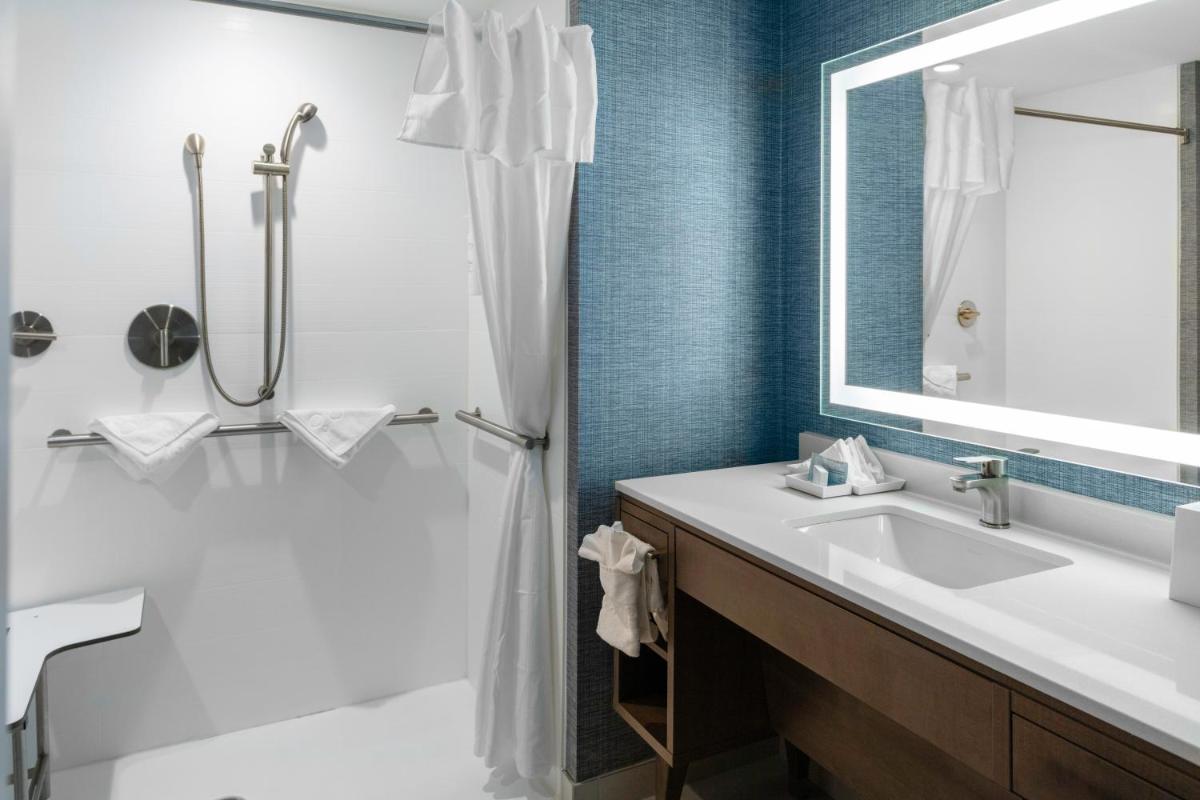 Home2 Suites by Hilton Northville Detroit - image 2