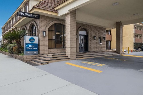Best Western Norwalk Inn - image 19