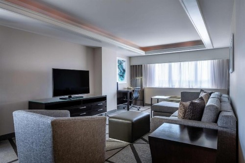 DoubleTree by Hilton Los Angeles Norwalk - image 21